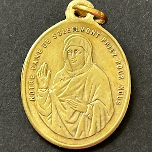 Antique Notre Dame de Soleilmont Medal, Souvenir de la Relique du St Clou, Antique Catholic Religious Brass Medal