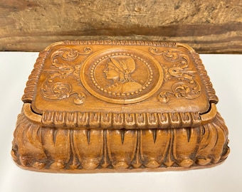 Vintage Syroco Wooden Carved Box, 2 Compartments, Vintage Office Decor, Puritan Woman Carved on Cover, Vintage Card Box