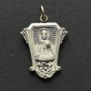 Antique Art Nouveau Infant Jesus of Prague Religious Medal, Beautiful Floral Detailing, Antique Religious Charm, Antique Catholic Medal
