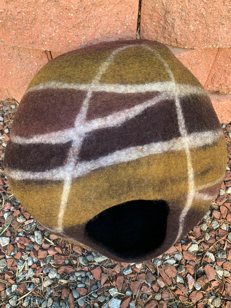 Best Aesthetic Wool Cat Cave House/ Felt Cat Bed Furniture/ Warm Cat Hiding Bed/ Crochet Cat Cocoon Bed/ Cute Handmade Cat House/ Pet House image 7