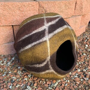 Best Aesthetic Wool Cat Cave House/ Felt Cat Bed Furniture/ Warm Cat Hiding Bed/ Crochet Cat Cocoon Bed/ Cute Handmade Cat House/ Pet House image 5