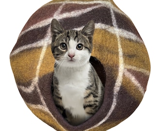 Best Aesthetic Wool Cat Cave House/ Felt Cat Bed Furniture/ Warm Cat Hiding Bed/ Crochet Cat Cocoon Bed/ Cute Handmade Cat House/ Pet House