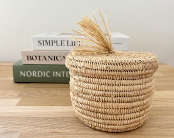 Raffia box with lid – Moroccan boho storage