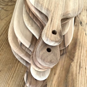 Planche à découper en bois image 8