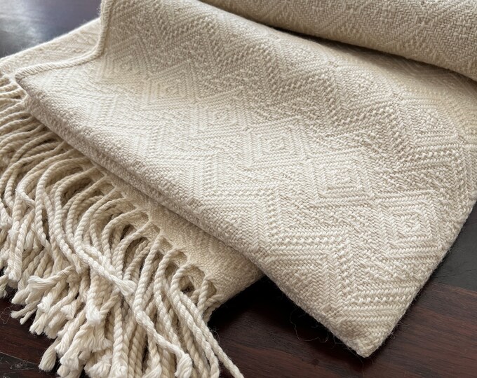 New, 100 Baby Alpaca, Handmade Baby Alpaca Throw Blanket. Handloomed. 52 X 63. IVORY Color