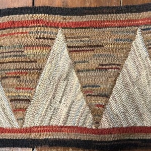 Sugar Loaf Primitive Rug