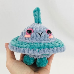 Earl The UFO Crochet Pattern