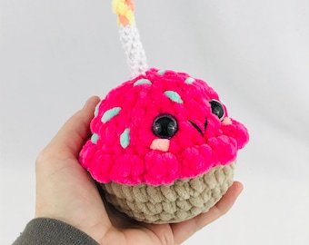 Happy Birthday Cupcake Crochet Pattern