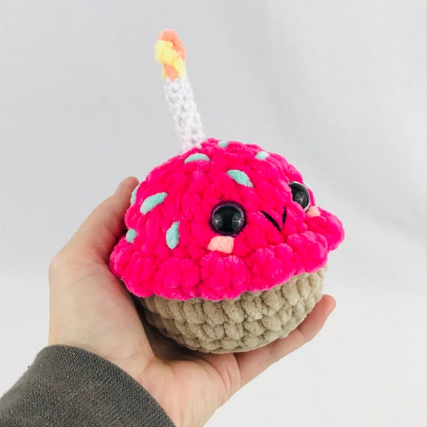 Happy Birthday Cupcake Crochet Pattern