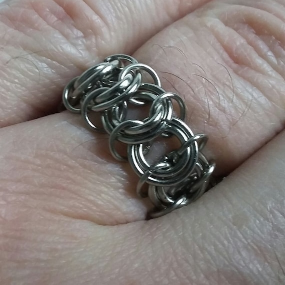 Flexible Chain Mail Ring -  UK