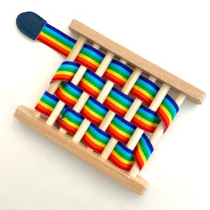 Rainbow Weaving Activity imagem 1