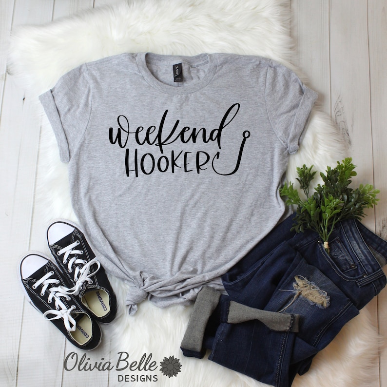 Chemise HOOKER WEEK-END pour femme, Chemise de pêche pour femme, Chemise de pêche drôle, Cadeaux de pêche, T-shirt de pêche, T-shirt de pêche, Grande taille, 2XL Heather Gray