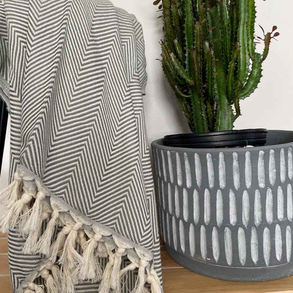 Green Chevron Throw Blanket 140x180cm