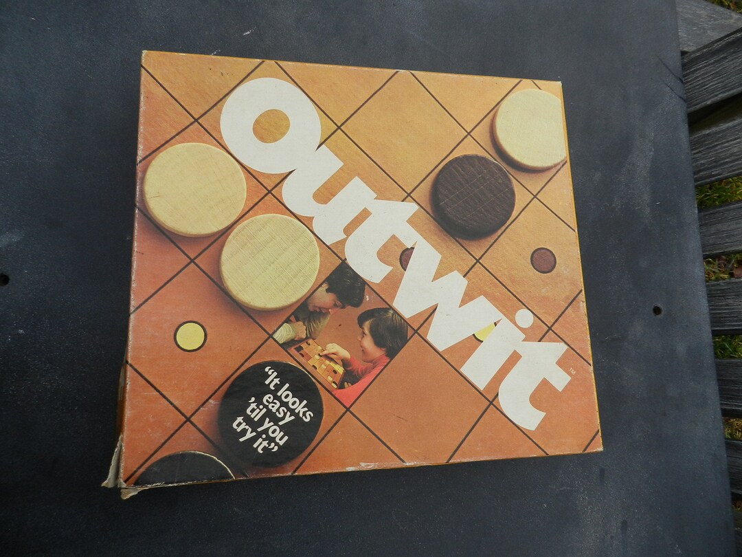 1979 OUTWIT PARKER BROS./ Game of Strategy/100 % Complete - Etsy