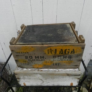 ANTIQUE AMMO B0X