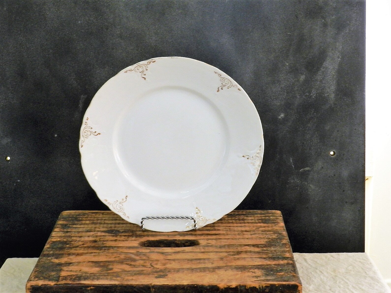 EDWIN KNOWLES SEMI Vitreous China/ 9 1/8 Plate Etsy