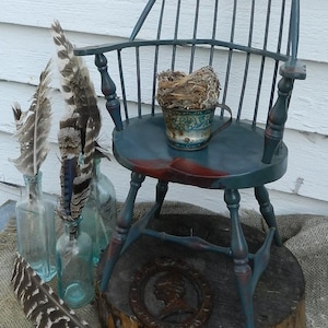ANTiQUE WINDS0R ARMCHAiR/MiNIATURE/15 1/4&quot; TaLL