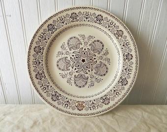WELLESLEY R0YAL CHINA/CH00SE FR0M 4 STYLES