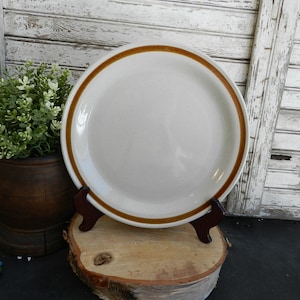 0NE 10.5&quot; DiNNER PLATE 0LD BR00K COLLECTION ST0NEWARE ST0NECASTLE/JAPAN