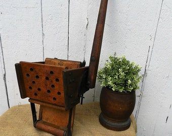 ANTIQUE MOP WRINGER