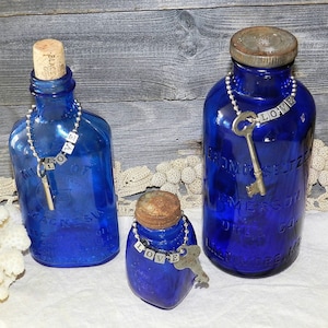 VINTAGE BLUE BOTTLE Trio