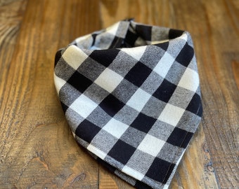 Black and White Buffalo Plaid Flannel Dog Bandana, Winter Flannel Dog Bandana, size-adjustable dog bandana