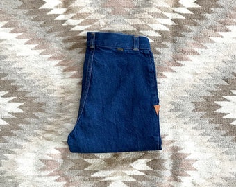 Vintage USA Levi's Women's High-Waisted 26705 705 Scovill Zipper Denim Jeans RARE - Measured Size: 22" x 32.5"