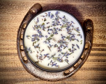 Velas de soja y lavanda con brotes botánicos de lavanda: hechas a mano y profundamente relajantes / 226 ml