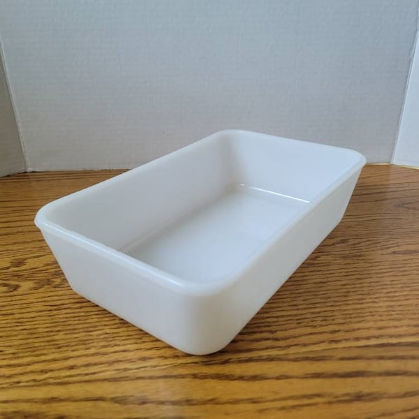 Vintage Westinghouse Milk Glass Baking Dish
