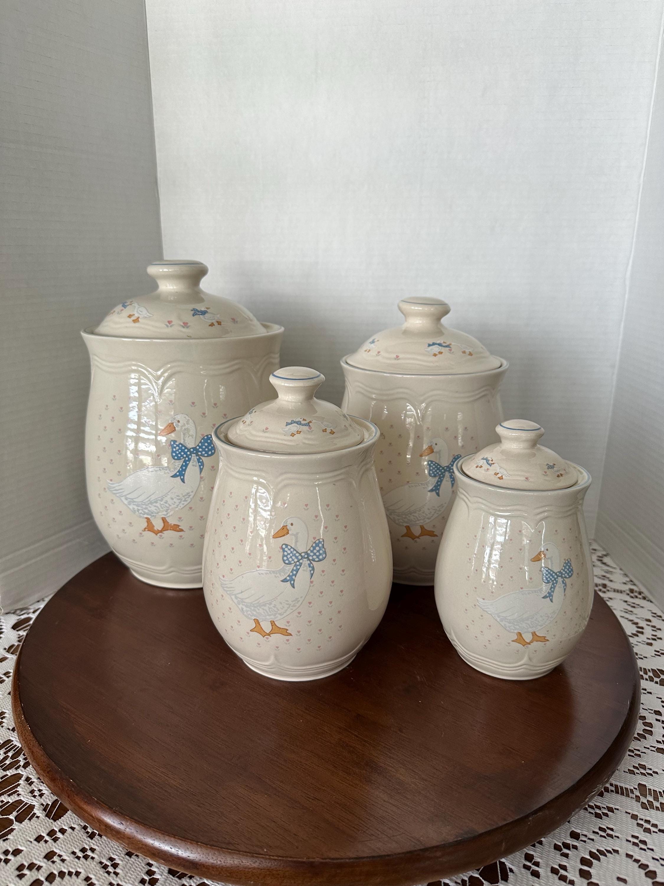 Vintage 90's Tienshan Stoneware Aunt Rhody Blue Ribbon Goose