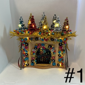 Illuminated/Christmas/Fireplace/Dollhouse/Miniatures