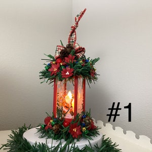 Adornos de faroles navideños iluminados