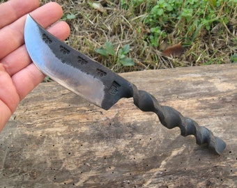 Handmade Forged Steel Viking Knife: Medieval Reenactment Tool