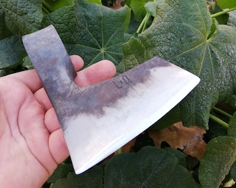 Cabeza de hacha vikinga barbuda de acero forjado: hacha arrojadiza hecha a mano