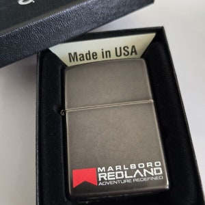 New Rare 2024 Zippo Advertising Promo Marlboro Red Roof Redland Adventure Redefined Cigarette Lighter Briquet Feuerzeug & Box