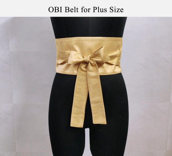 green emerald velvet dress Modern Belt main image 0