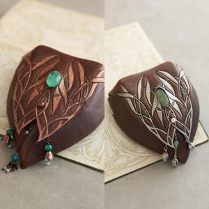Bolsa de cuero élfica "willow" con cabujón de piedra preciosa o cristal y flores de metal