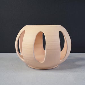 Ceramic Orchid Planter with Ventilation Holes, 88 fl oz (2600ml) capacity