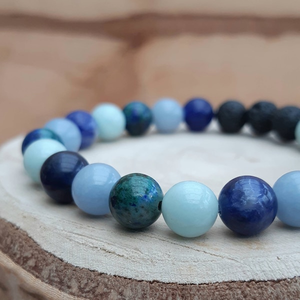 Throat chakra crystal diffuser bracelet / Essential oil diffuser throat chakra bracelet / Aromatherapy lavastone diffuser bracelet