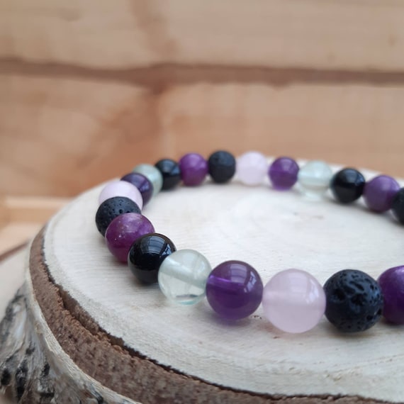 Affirmation crystal diffuser bracelet / Essential oil diffuser bracelet with crystals for anxiety / Aromatherapy lavastone diffuser bracelet
