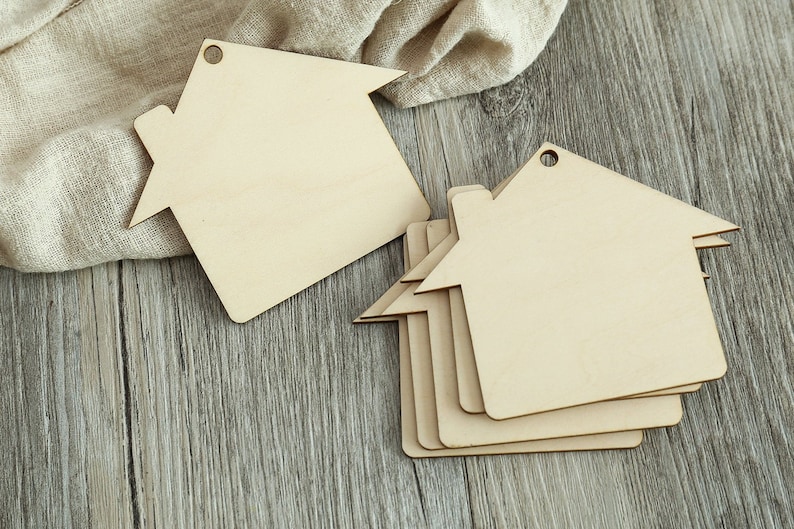 20pcs Laser Cut Blank Wood People Shape Label Favor Wedding Gift Tags Crafts