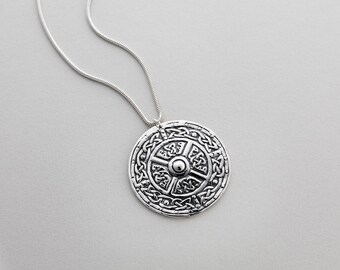 Celtic Necklace - A Sterling Silver Necklace by Aosdàna, Isle of Iona.