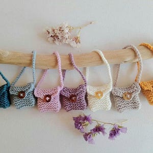 Puppentasche, Puppenstricktasche, Merino Wolle Puppentasche. Maileg Maus Kleidung. Einfach Dita Püppchen. Zierliches Spielzeugzubehör. Kleinspielzeugzubehör.