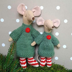 Hand Knit Christmas Outfit for Maileg Mouse: Big Sister/Mother Size