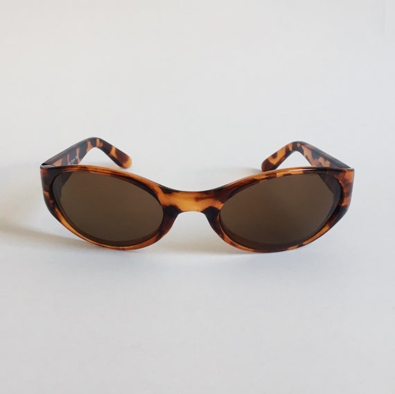 Madonna Vintage Oval Sunglasses Tortoise 90's NOS
