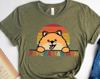 Funny Pomeranian Mom Shirt, Pomeranian Mom Retro Vintage Colors Tshirt, Gift for Pomeranian Owner, Dog Lover Shirt, Pomeranian Dog Owner