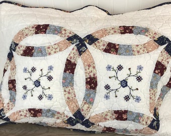 Large Vintage Quilted Pillow Sham, King Size VTG Pillow Cover, White and Navy Blue Patchwork Quilt, Shabby Chic, Country Home, Farmhouse