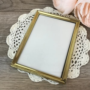 Vintage Brass Filigree Empty Photo Frame, Small 5 x 7 Picture Frame, Gold Hollywood Regency Mid-Century Modern Art Deco, Wedding Decor, Gift