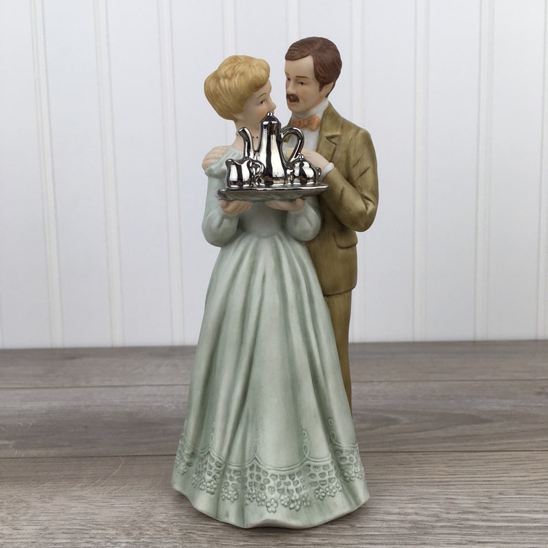 Husband /& Wife Figurine Vintage Silver Anniversary Gift by Treasured Memories Twenty Five Years Together 1983 Enesco