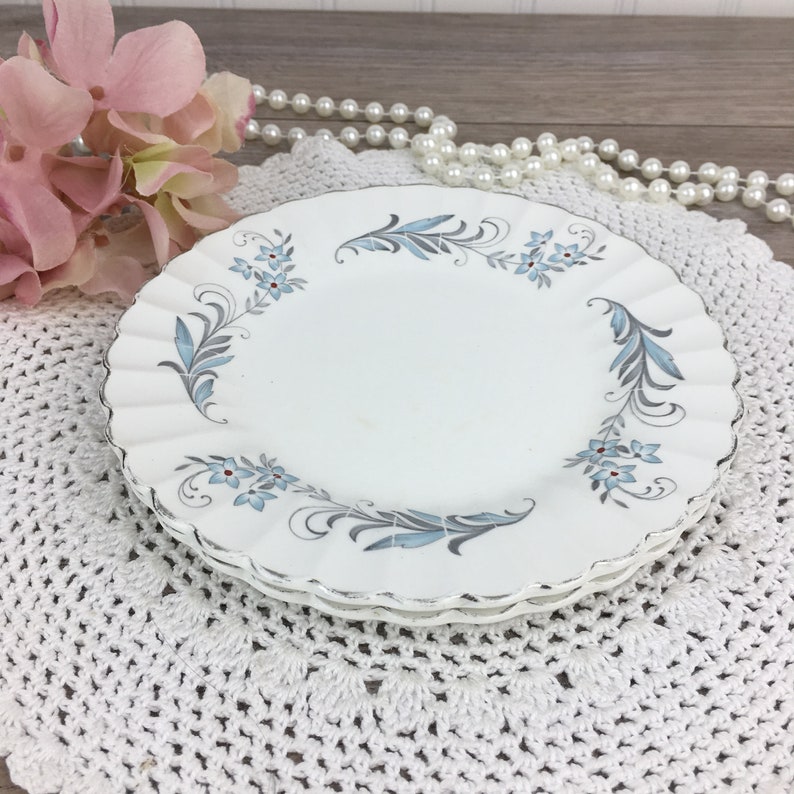 Retro 50/'s Kitchen Set of 2 Vintage J/&G Meakin English Ironstone Classic White Replacement Bread Plates Blue Floral Made in England